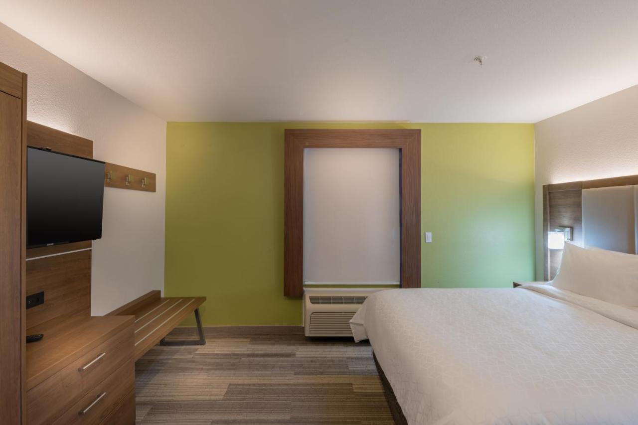Holiday Inn Express & Suites N Waco Area - West By Ihg Exterior photo